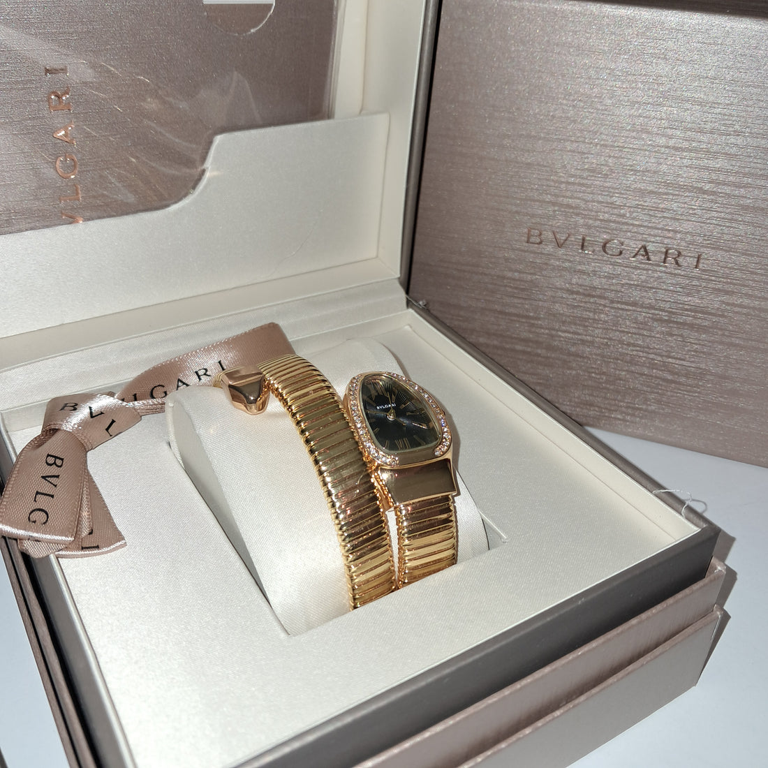 Bvlgari Serpentti noir